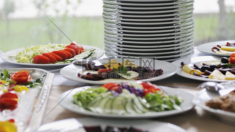 在选购烘焙原料时，可以尝试以下方法提高性价比：